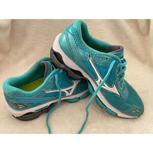 Womens Mizuno Running Shoes 7.5 Wave Creation 19 Teal